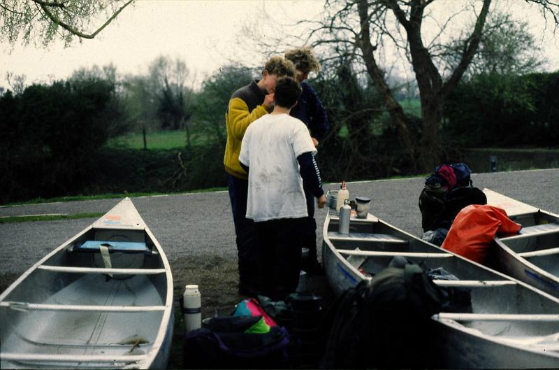 steven0068.JPG - more lunch